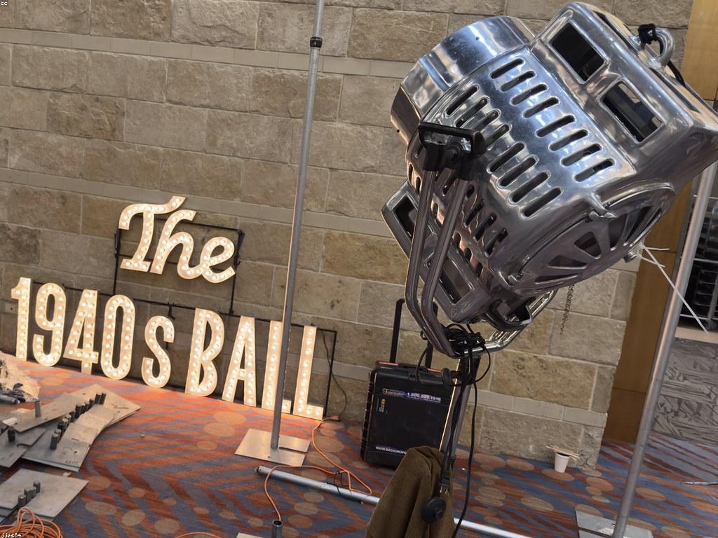 ឱកាសស៊ីសង: ការស្វែងរកនិងអភិវឌ្ឍន៍ឱកាសថ្មីៗ