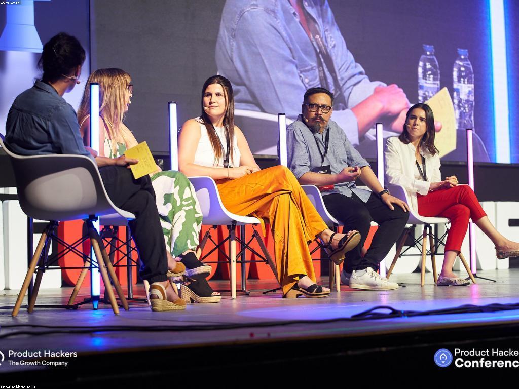 ឱកាសស៊ីសង: ការផ្លាស់ទីក្នុងទីផ្សារឌីជីថល